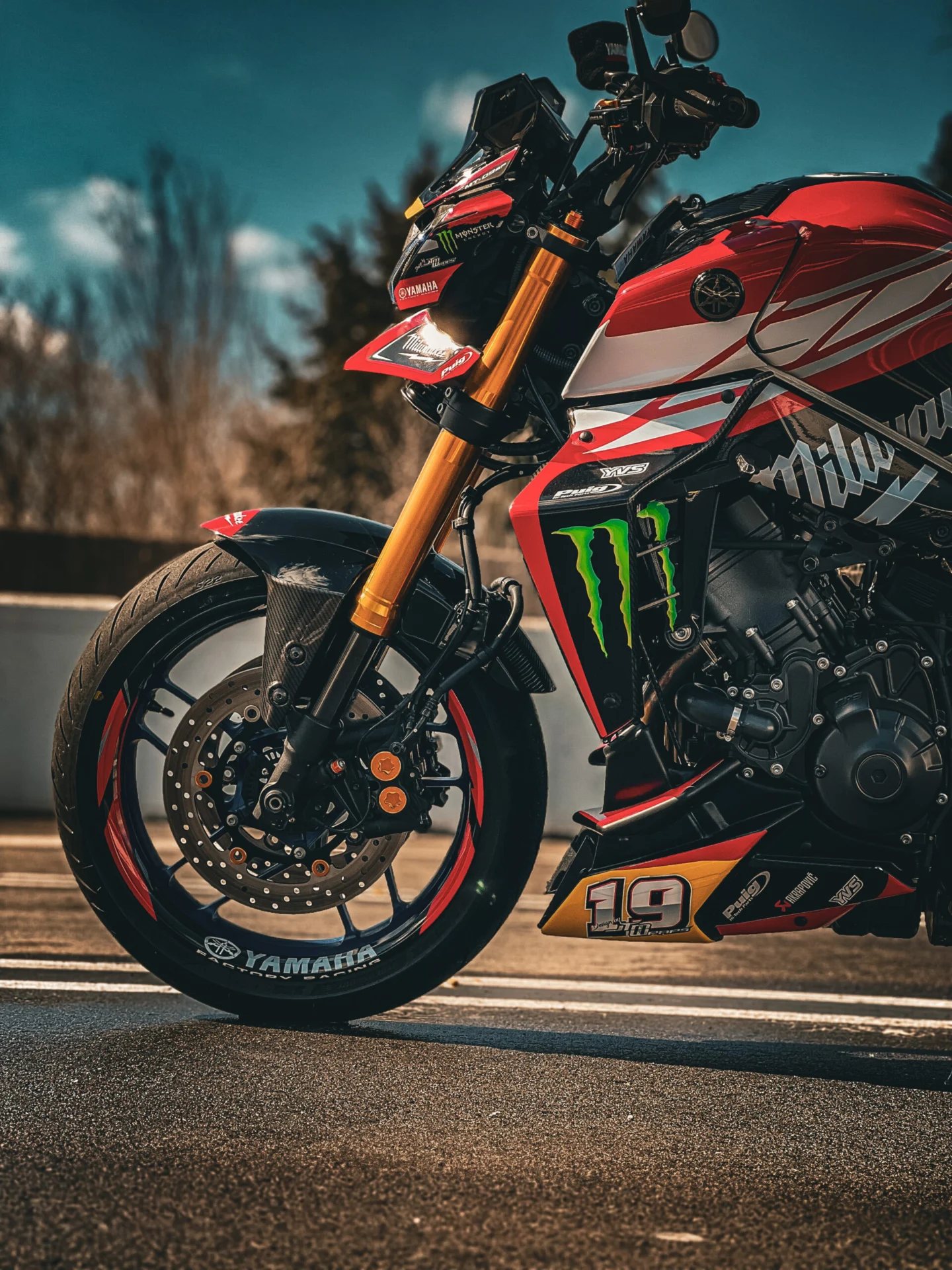 YAMAHA MT 09/SP 2021 / 2022 - Kit 2 Milwaukee red - Imagen 4