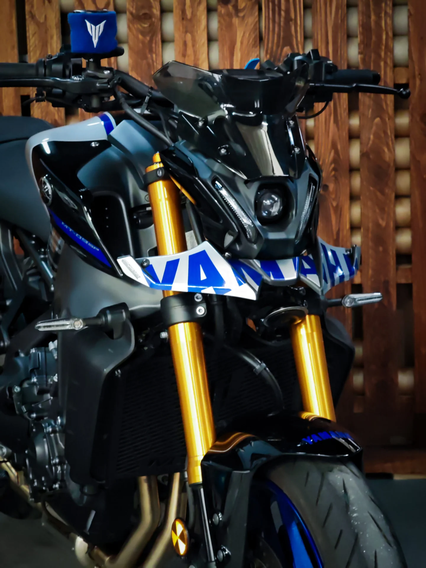 ADHESIVOS DOWNFORCE FRONTAL "YAMAHA" MT09/SP