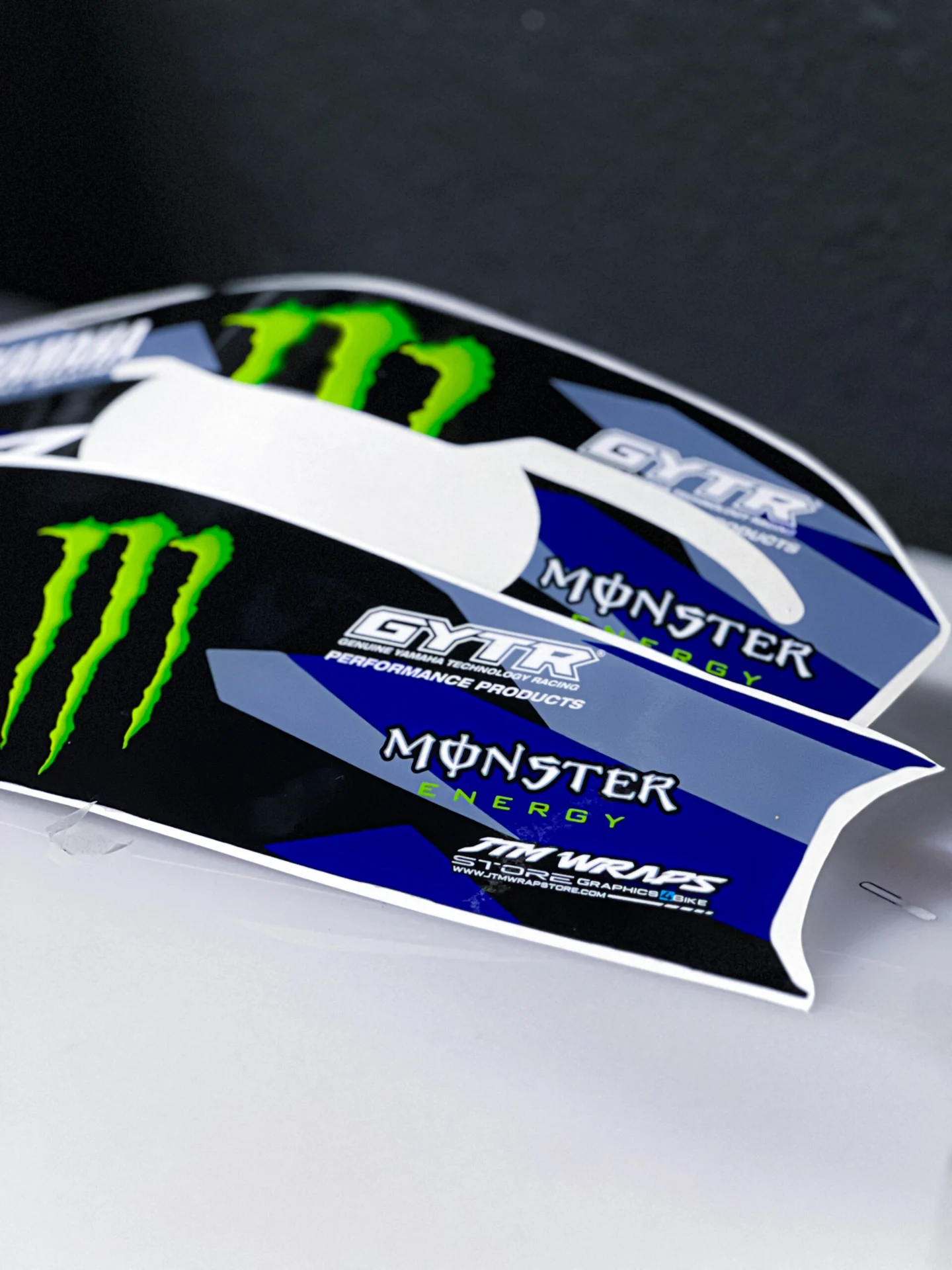 adhesivo basculante edition motogp yamaha r7 - Imagen 2