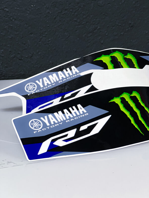 ADHESIVO BASCULANTE edition motogp YAMAHA R7 - Imagen 3