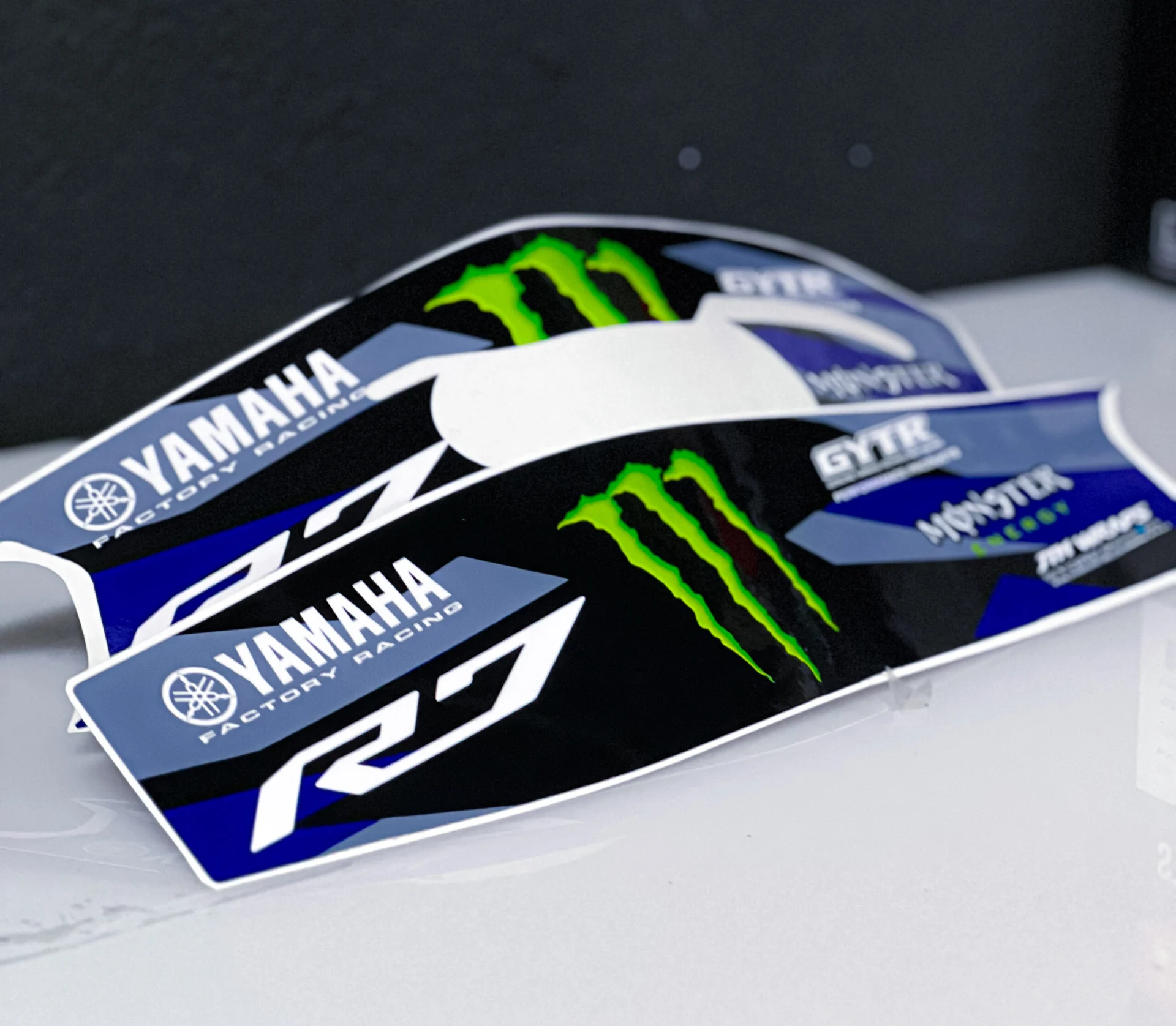 adhesivo basculante yamaha r7
