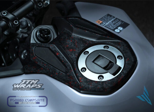 Adhesivo carbono forjado premium tapa depósito Yamaha MT-09 2024 - Imagen 2